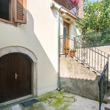 Apartment Donata *
